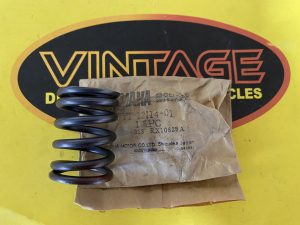 16736A09-8E32-4362-972B-CBCCB67352B0 yamaha ,spring valve inner , 3y1-12114-01,eng8