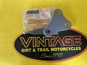 yamaha , Bracket, Engine 2 24X-21419-01-00, fr10