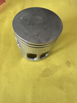yamaha ,PISTON 2 O/S 0.50 , 3r6-11636-00  , p17