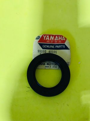 YAMAHA Oil Seal, Sd-Type 93102-40101-00 , se19