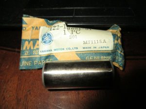yamaha , pin,crank 1 , 122-11681-01 , 3r1-11681-00        rod2