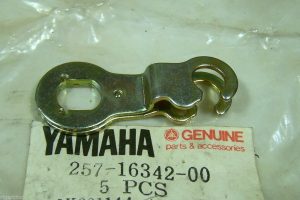 YAMAHA,  Lever, Push 257-16342-00-00 , cl5