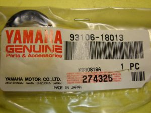s-l1600 Yamaha 93106-18013-00 OIL SEAL , se7