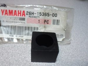Yamaha 26H-15365-00-00 GROMMET , ru7