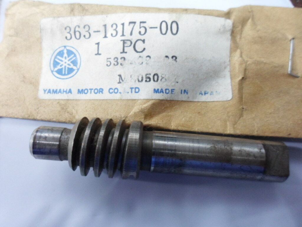 YAMAHA 363-13175-00-00, oil1