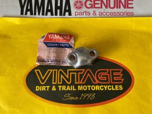 yamaha , Holder, Axle 291-23167-60,291-23167-61-00 susp3