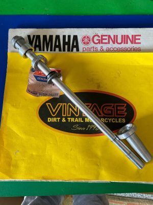 s-l1600 yamaha , Cylinder, Frtfrk 483-23170-01 , 1975 yz250b,1975 yz360b ,sus2