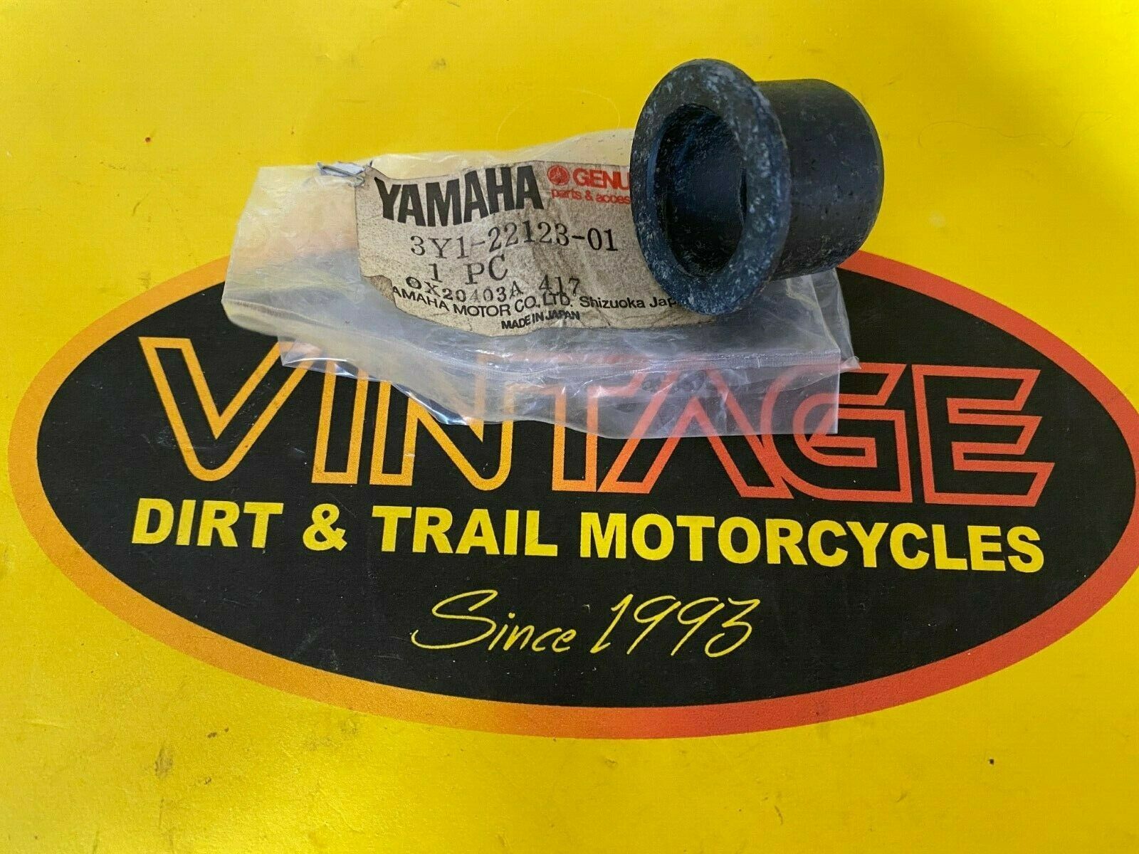 YAMAHA , bushing 1 , 3Y1-22123-01-00 , fr11
