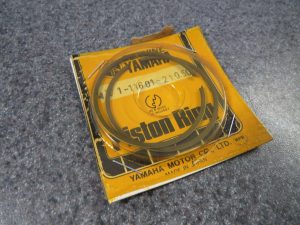 Yamaha 4V1-11601-21-00 PISTON RINGSET 2ND (2ND O/S)  , r13