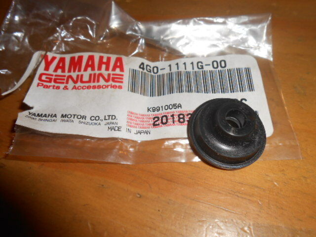 Yamaha 4G0-1111G-00-00 RUBBER, MOUNT 1 , ru7