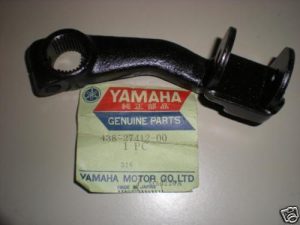 s-l500 Yamaha 498-27412-00-00 BRACKET, FOOTREST 1 , peg1