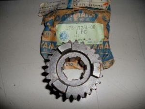 yamaha , gear , 5th wheel , 278-17251-00  ,g43