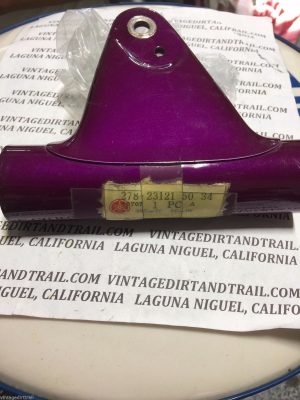Yamaha NOS,OEM,NEW,278-23121-50-34, COVER,UPPER   L2