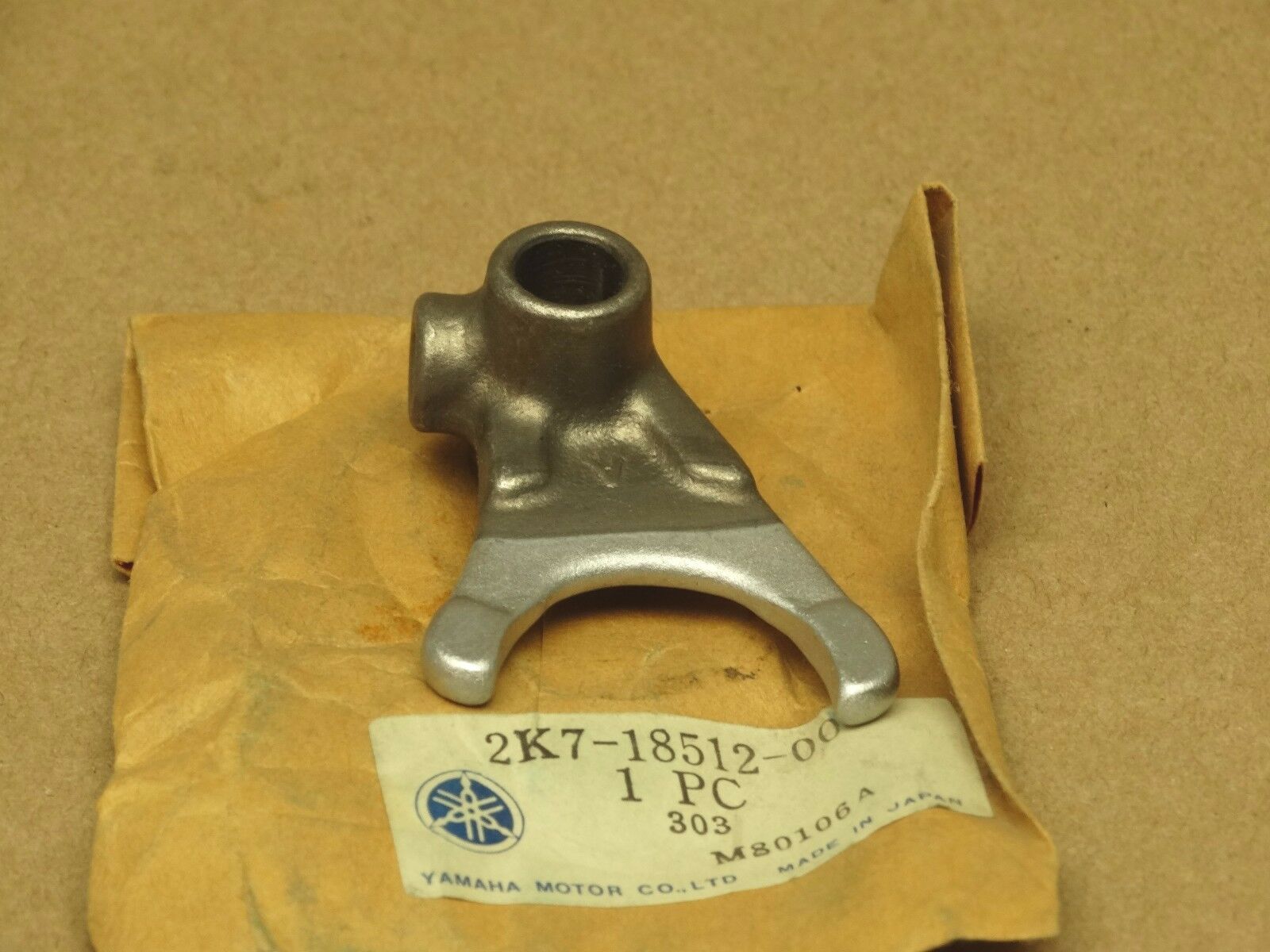 yamaha , 2K7-18512-00   g42