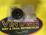 yamaha ,top mixing chamber , 438-14158-00-33 , carb4