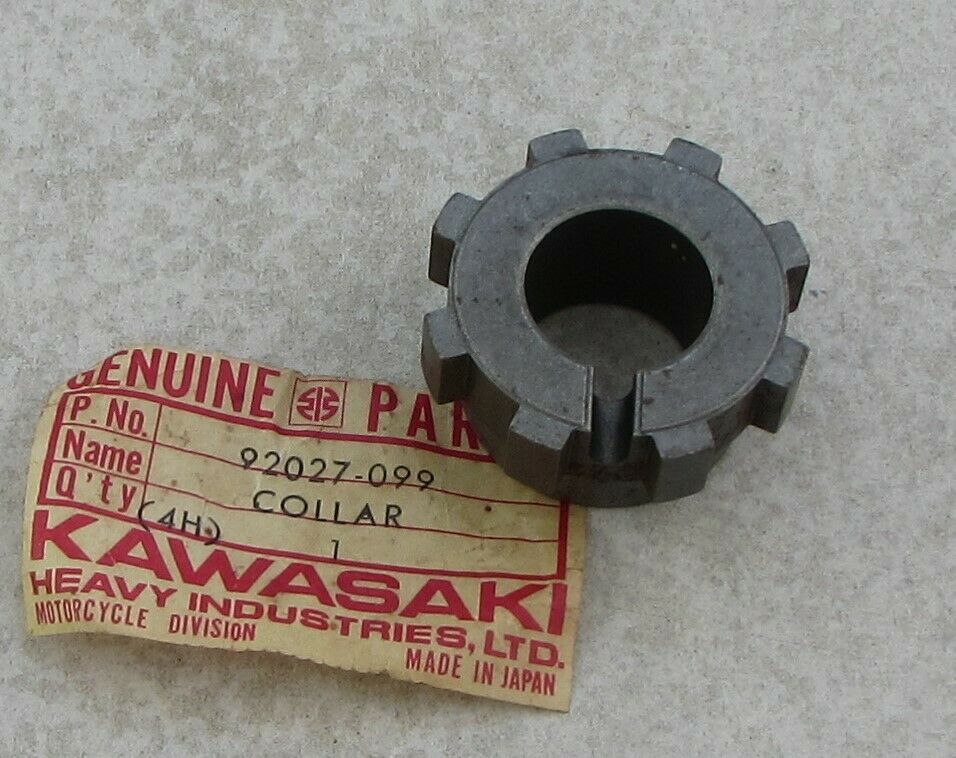 Kawasaki 92027-099 COLLAR-L.H CRNK SHAFT   keng2