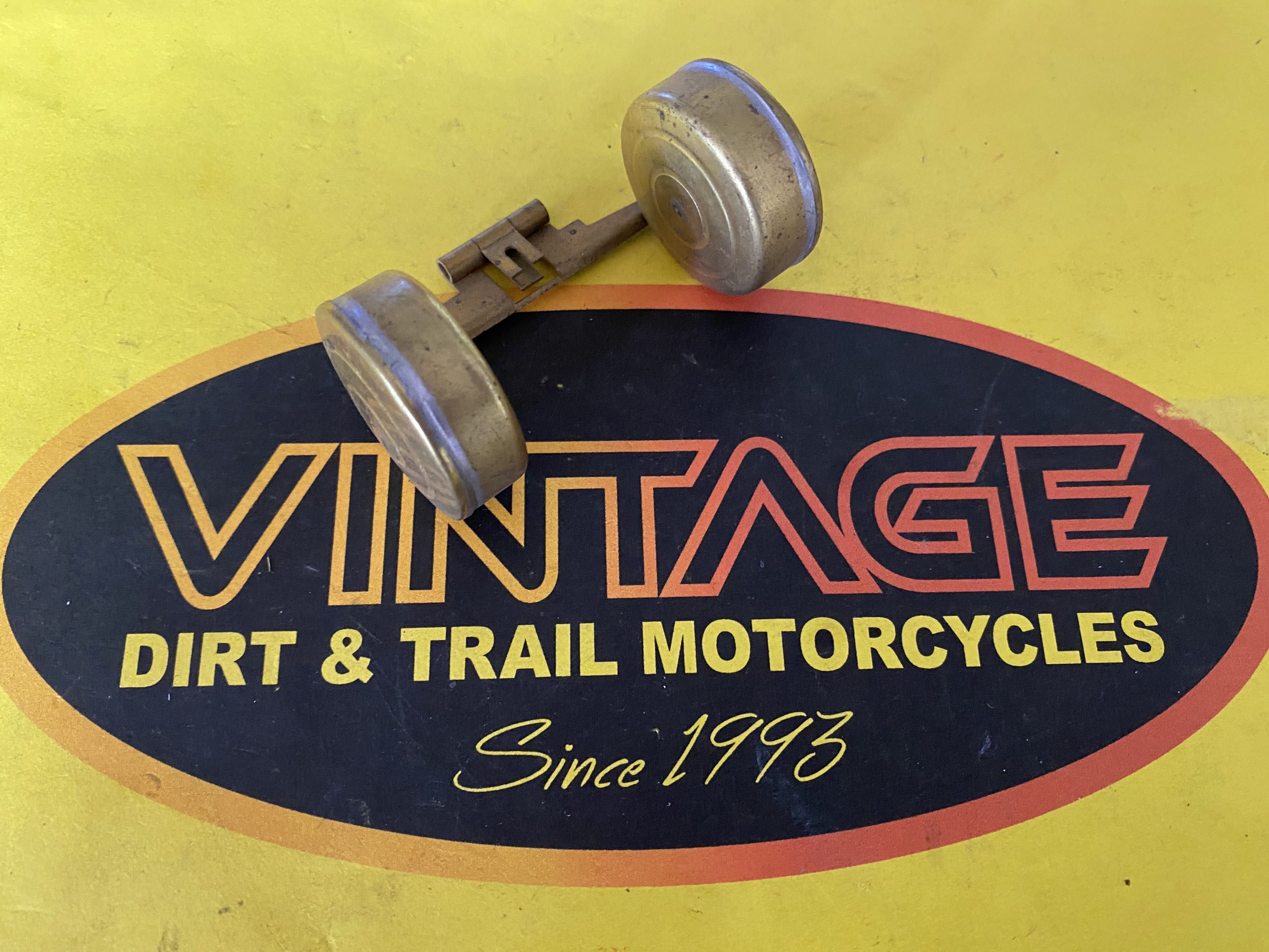 Yamaha NOS,OEM,285-14185-00, FLOAT,DT1 Enduro   , f2