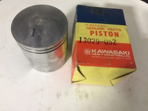 Kawasaki,NOS,OEM,NEW, 13029-052 ,PISTON, .020' O.S, S2 Mach II , kst9