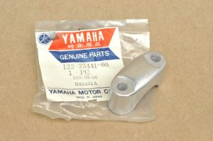 yamaha ,Holder, Handle Upper,122-23441-00,462-23441-01-00 , fr1
