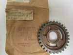 Yamaha , 1W1-17221-01 , 2nd Wheel Gear 30T ,g40