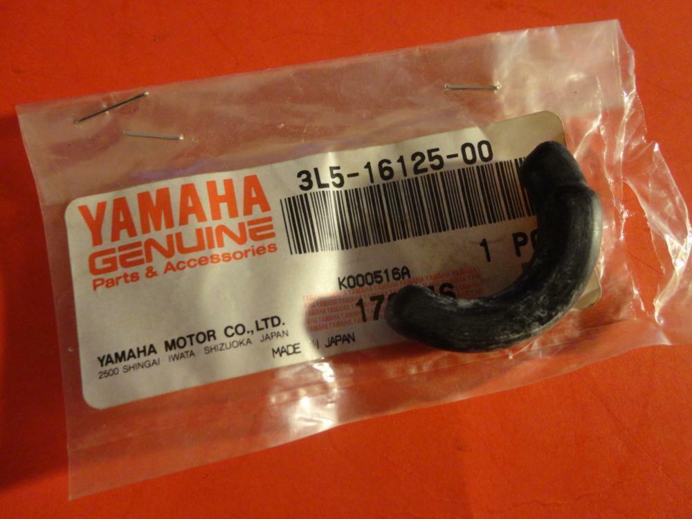 Yamaha 3L5-16125-00-00 ABSORBER 2 , rub11