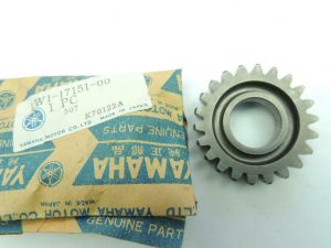 yamaha , 1w1-17151-00 ,Gear, 5Th Pinion 2W5-17151-00-00 , g41