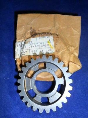 yamaha , 1w1-17241-01-00 , Gear, 4Th Wheel 2W5-17241-00-00 , g41