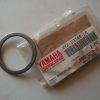 Yamaha 4V2-23146-L0-00 WASHER, OIL SEAL ,sus2