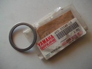 Yamaha 4V2-23146-L0-00 WASHER, OIL SEAL ,sus2