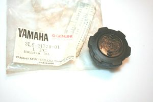 YAMAHA OIL TANK CAP 3L5-21770-01, QT50 YAMAHOPPER 52W-21770 , cap7