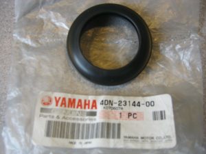 Yamaha 4DN-23144-00-00 SEAL, DUST , se20