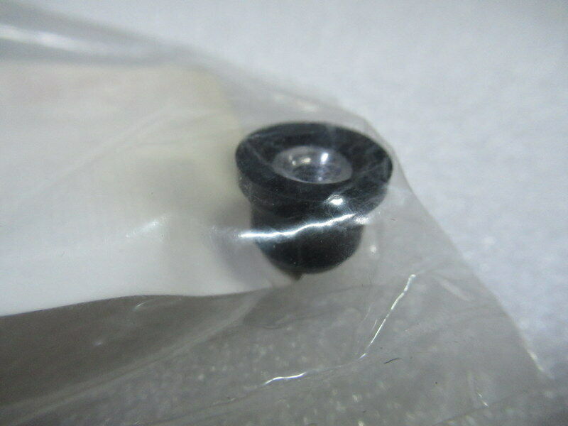 Yamaha 90338-11152-00 PLUG , f3