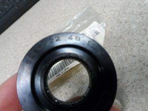 Yamaha 93105-22029-00 OIL SEAL , se21