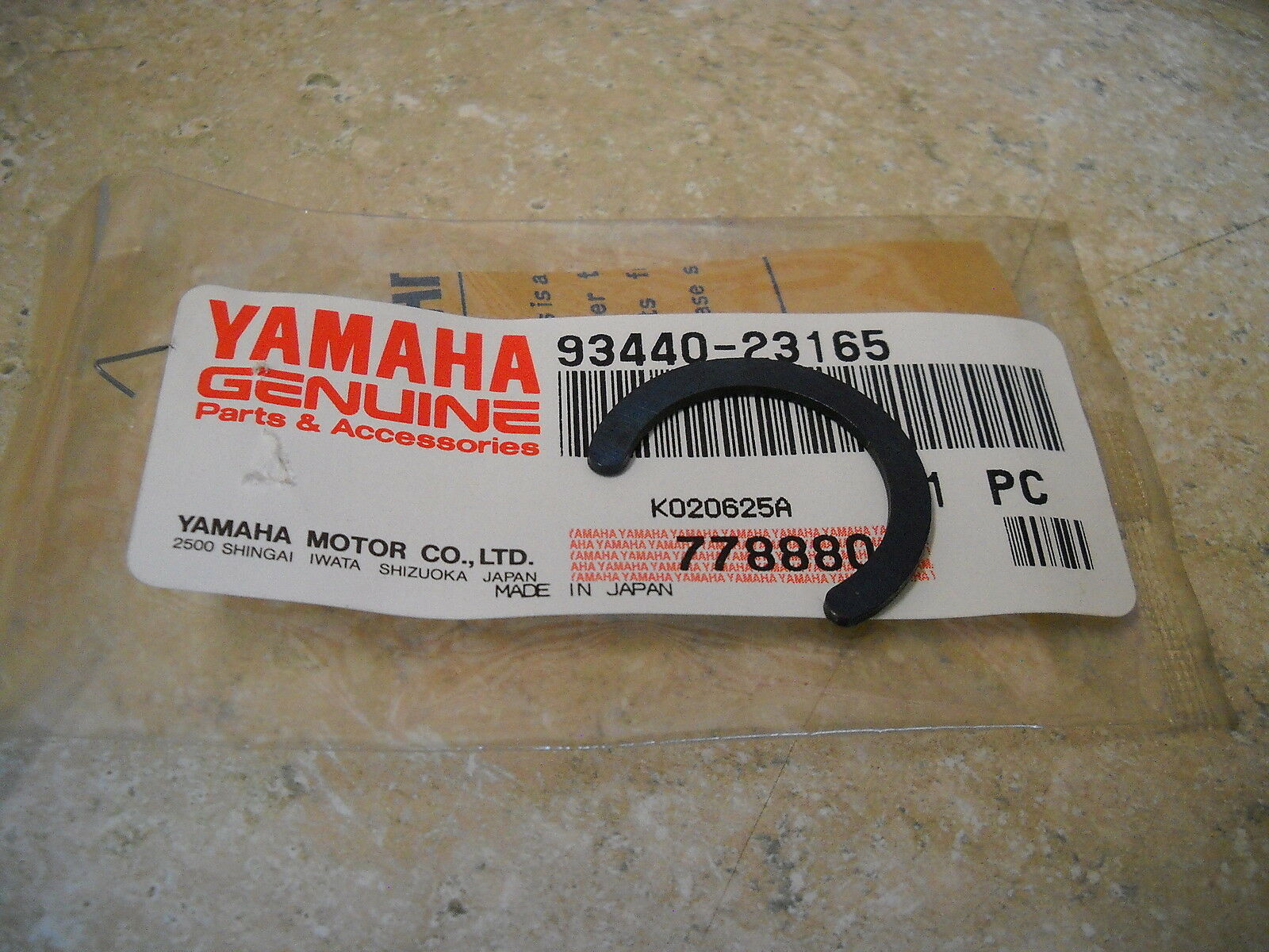 Yamaha 93440-23165-00 CIRCLIP , cl8