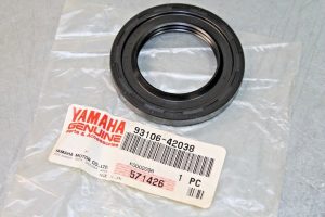 Yamaha 93106-42038-00 OIL SEAL , se21