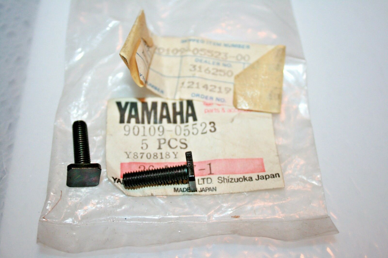 yamaha , Bolt 90109-05523-00  , b4