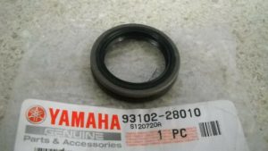 Yamaha 93102-28010-00 OIL SEAL ,se21