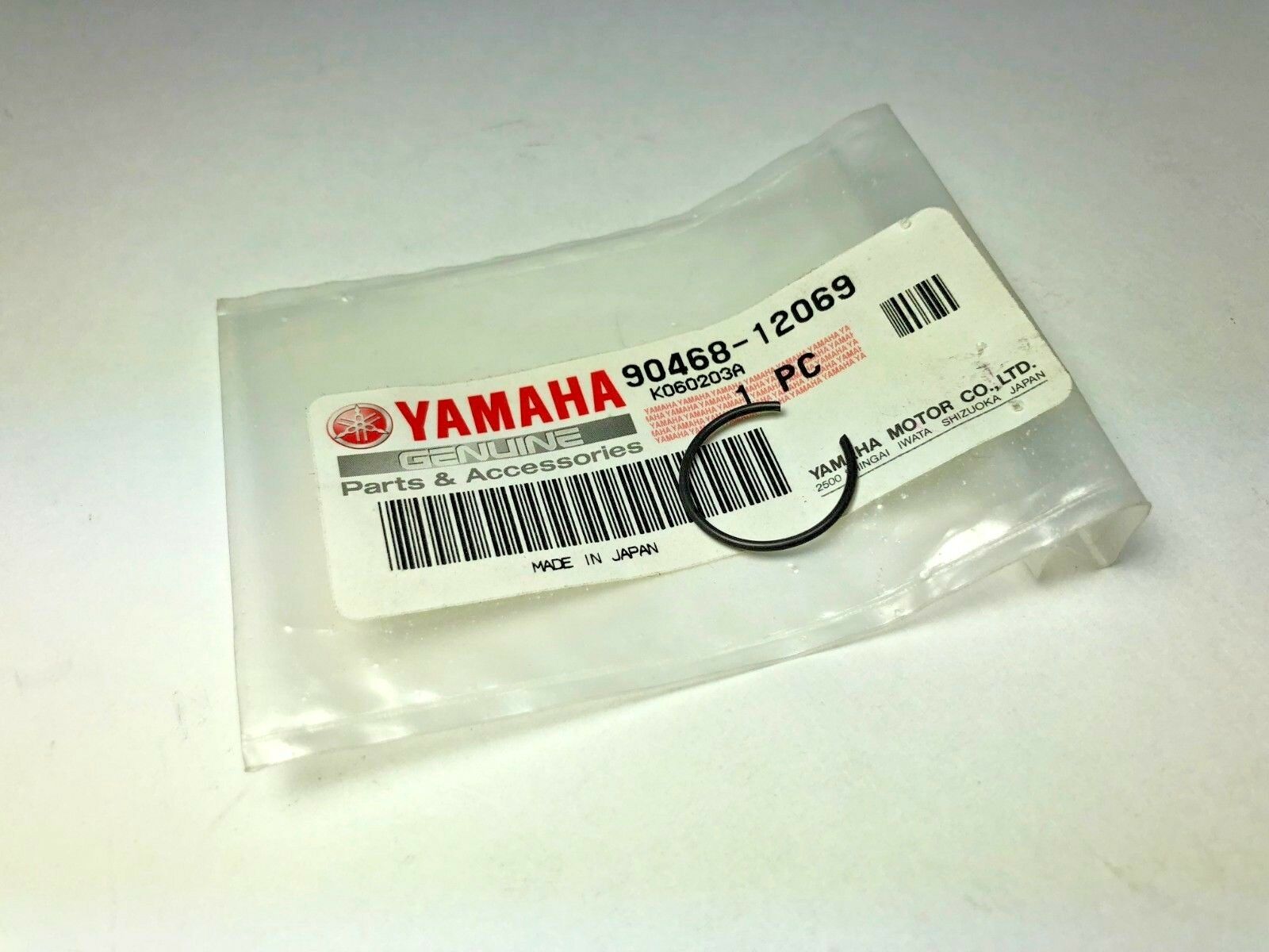 Yamaha 90468-12069-00 CLIP , cl8