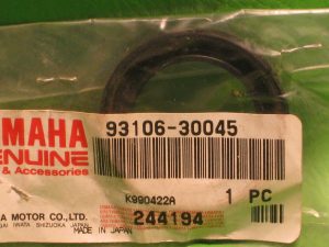 Yamaha 93106-30045-00 OIL SEAL , se21
