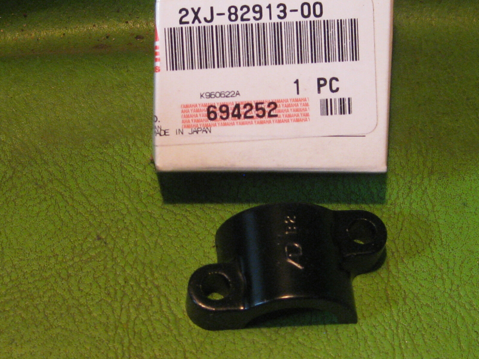 Yamaha 2XJ-82913-00-00 HOLDER, LEVER LOWER 1 , lev11