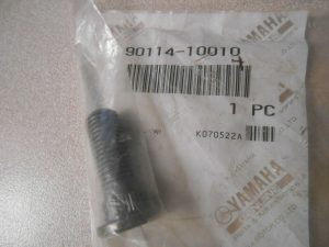 s-l1600 Yamaha 90114-10010-00 Superseded by 90114-10014-00 - BOLT, SERRATION , b5