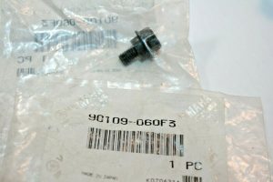 Yamaha 90109-060F3-00 Superseded by 90109-06183-00 - BOLT , b6