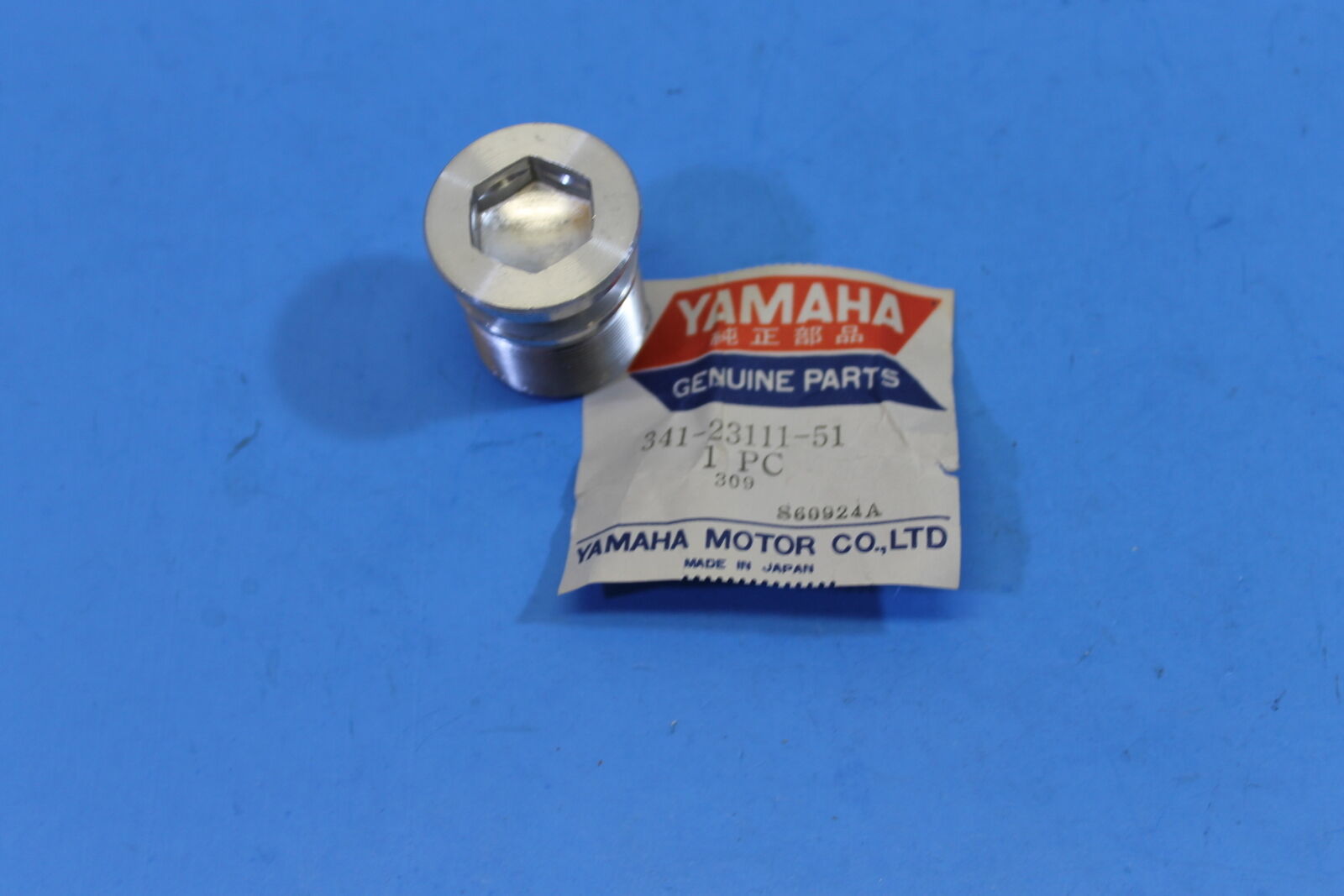 Yamaha 341-23111-51-00 BOLT, CAP ,susp1