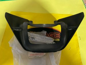 Yamaha ,YFK-84516-01-98 COVER, TAILLIGHT | LOW GLOSS BLACk , bul14