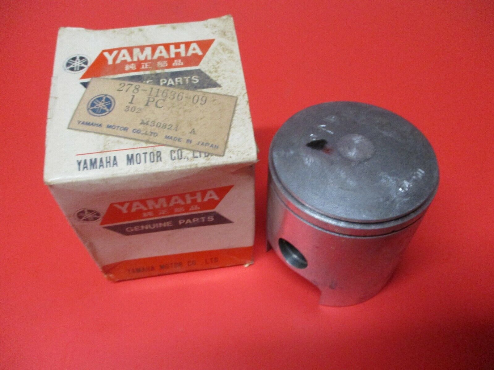 Yamaha 278-11636-09-00 PISTON 2 O/S 0.50 , p15
