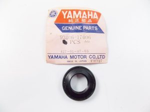 Yamaha 93106-17006-00 OIL SEAL, se22