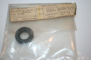 Yamaha 93102-14107-00 OIL SEAL, SD-TYPE , se22