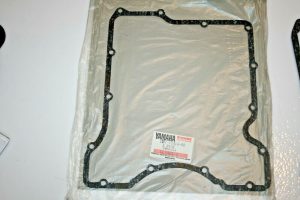 Yamaha 2H7-13414-10-00 GASKET8STRNR COVER , g12
