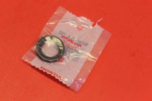 Honda 90745-GC4-702 DUST SEAL , hse1