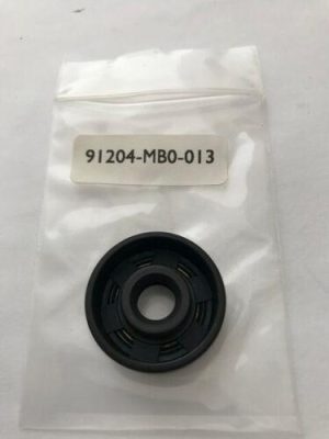 Honda 91204-MB0-013 OIL SEAL , hse1
